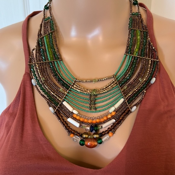 Halter with built in necklace!Moda international szL - Picture 2 of 3